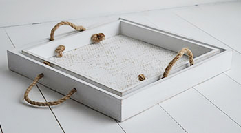 Set of 2 white trays with rope handles