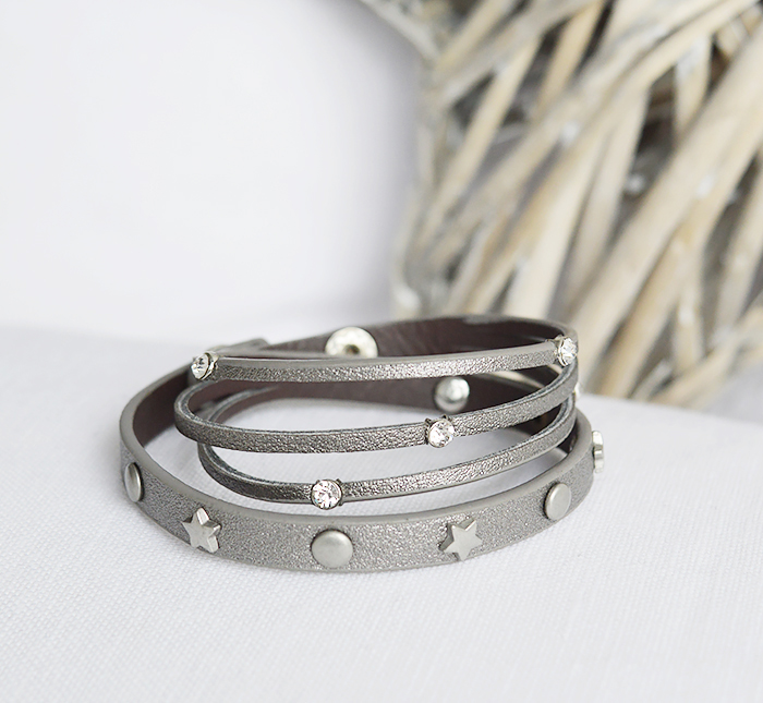 The White Lighthouse Furniture new England Lifestyle for Country and Coastal Living - grey star bracelet