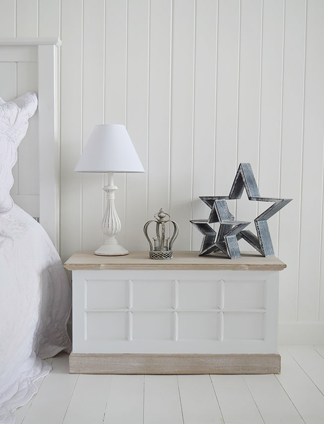 Vermont white bedside table