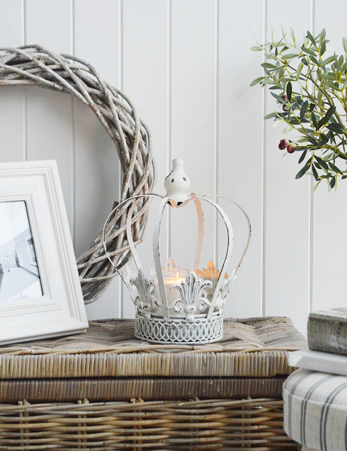 White Crown candle holder - The White Lighthouse Accessories