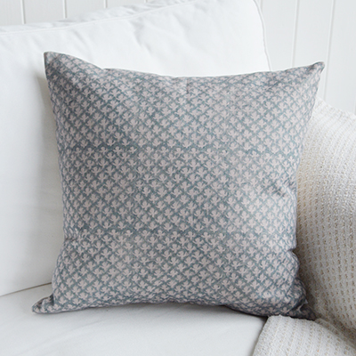 Elevate your coastal interiors with the Nantucket luxury cushion cover. Designed for Hamptons and New England-style homes, this premium cotton-linen blend cushion features a soft blue and off-white floral pattern, perfect for adding timeless elegance to any space