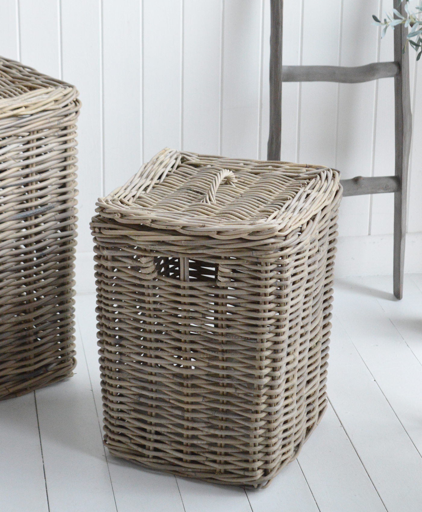 Casco Bay grey laundry basket in greyed willow with lid and removeable linings for in a New England style coastal or farmhouse bathroom or bedroom