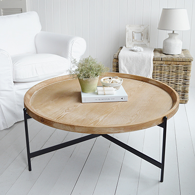 Whether your interiors style is Cape Cod, Nantucket retreat, or classic colonial furniture, this versatile Salisbury coffee table complements any New England-inspired coastal or farmhouse living space with its refined yet relaxed aesthetic